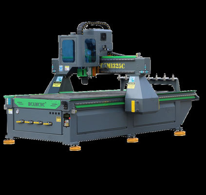 kwaliteit  Wooden CNC Router 1325 Hotels CNC Router Machine 3D CNC Router Working Size fabriek